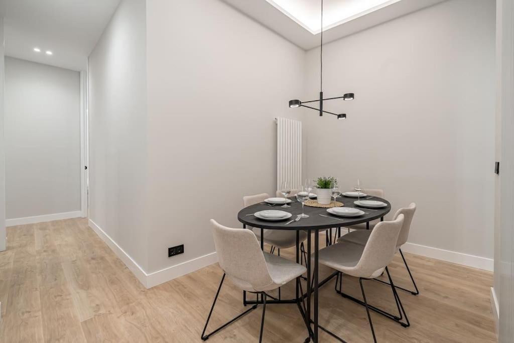 Centro XIII Calle De La Paz 2Br 2Bh Madrid Eksteriør bilde